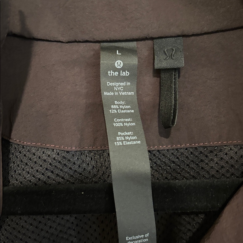 Lululemon Lab Moraine Coat in Maroon Brown. Size L - Picture 6 of 16